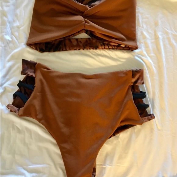 High waisted animal print - Picture 2 of 3